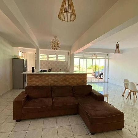 Charmant Appartement Avec Piscine Le Robert Exteriör bild