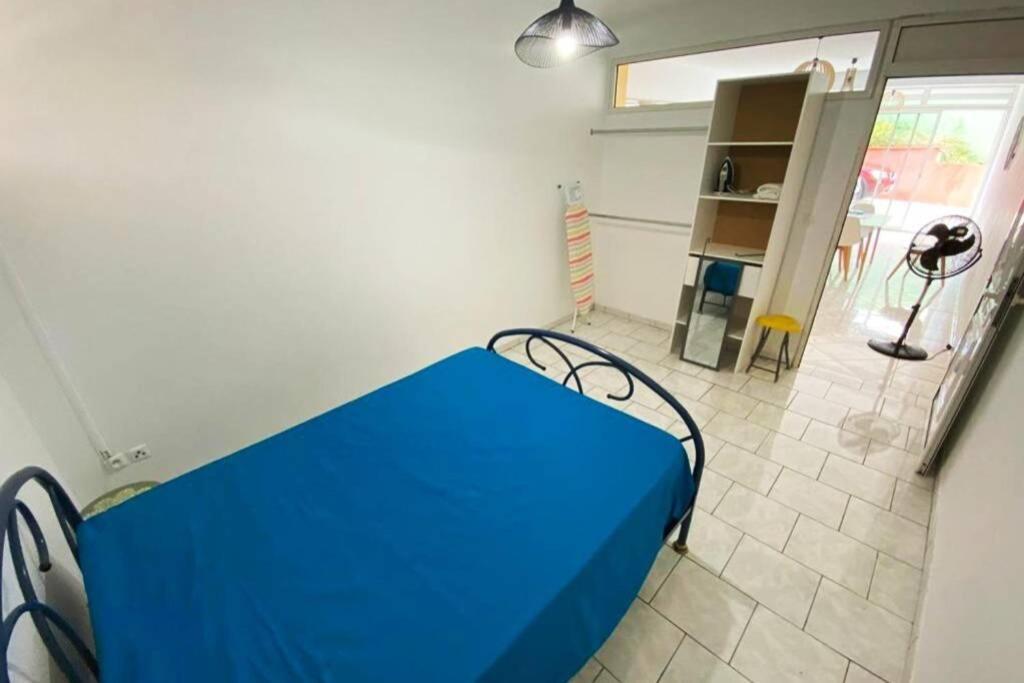 Charmant Appartement Avec Piscine Le Robert Exteriör bild